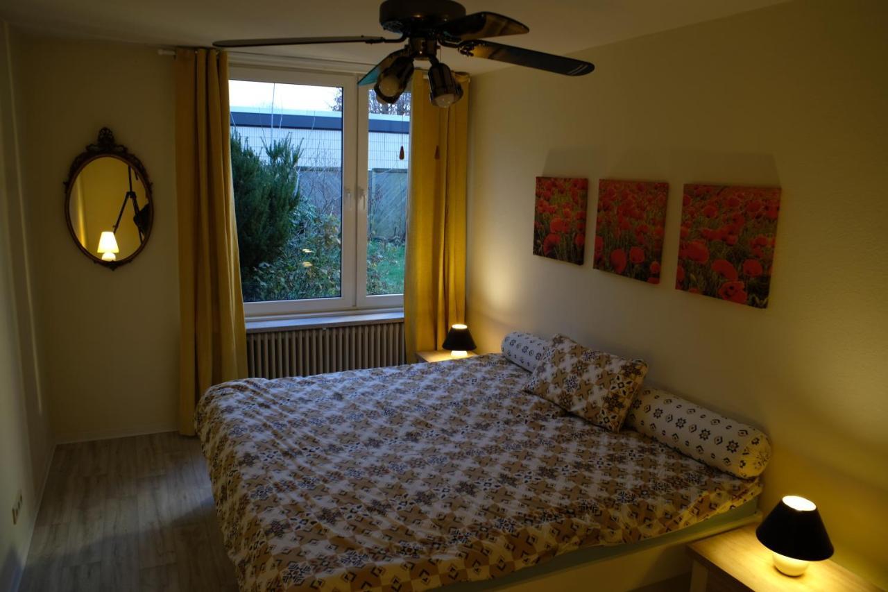 Ruhiges Haus Mit Privatem Garten Halstenbek Εξωτερικό φωτογραφία
