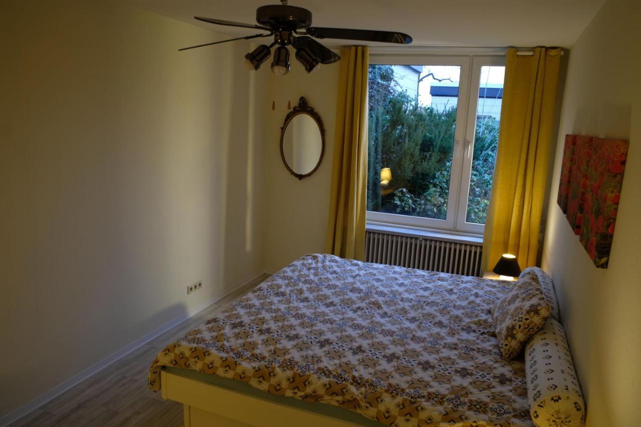 Ruhiges Haus Mit Privatem Garten Halstenbek Εξωτερικό φωτογραφία